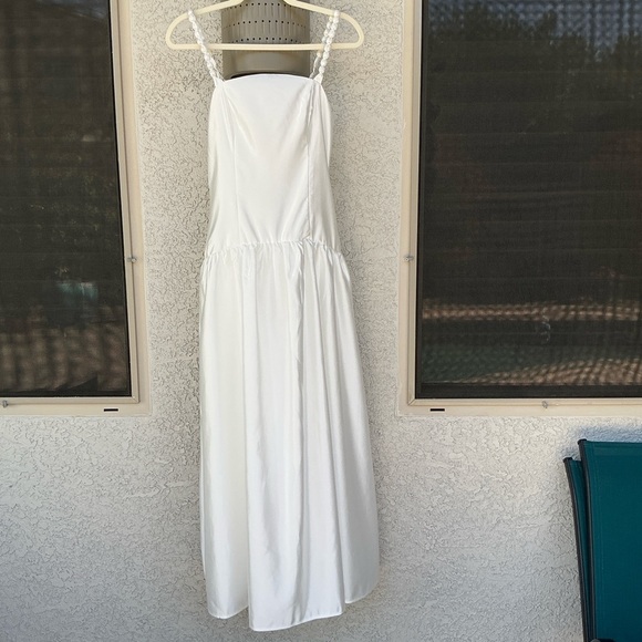 NWT Lulu’s Modern Adoration White Satin Backless Lace-Up Maxi Dress Small - Picture 3 of 13